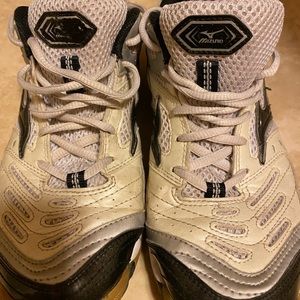 Mizuno Wave Rally Womens Volleyball Shoe